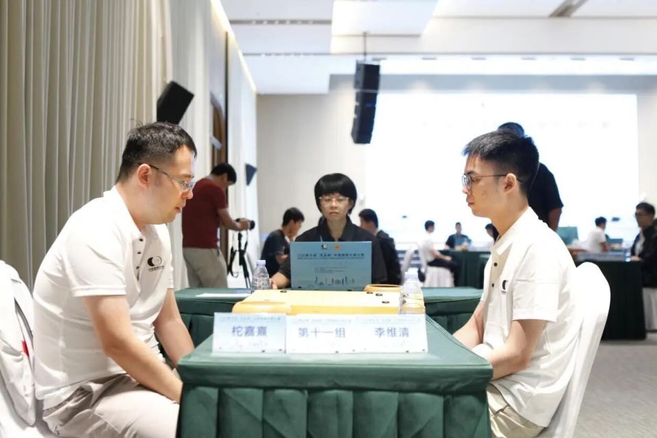 qWRLy, 此后江维杰