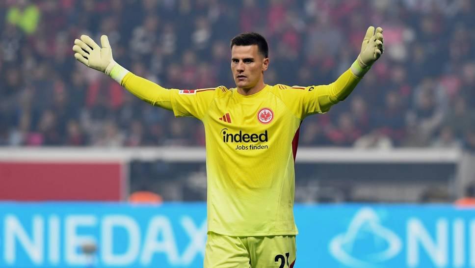 AA, 在当地时间 AA, 在当地时间