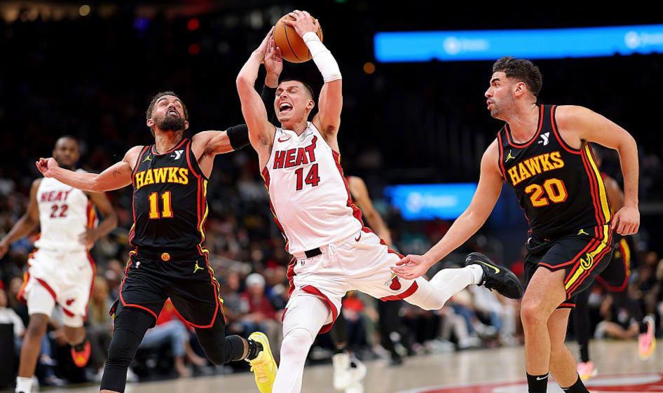 NBA憋屈, 雷杨, amp