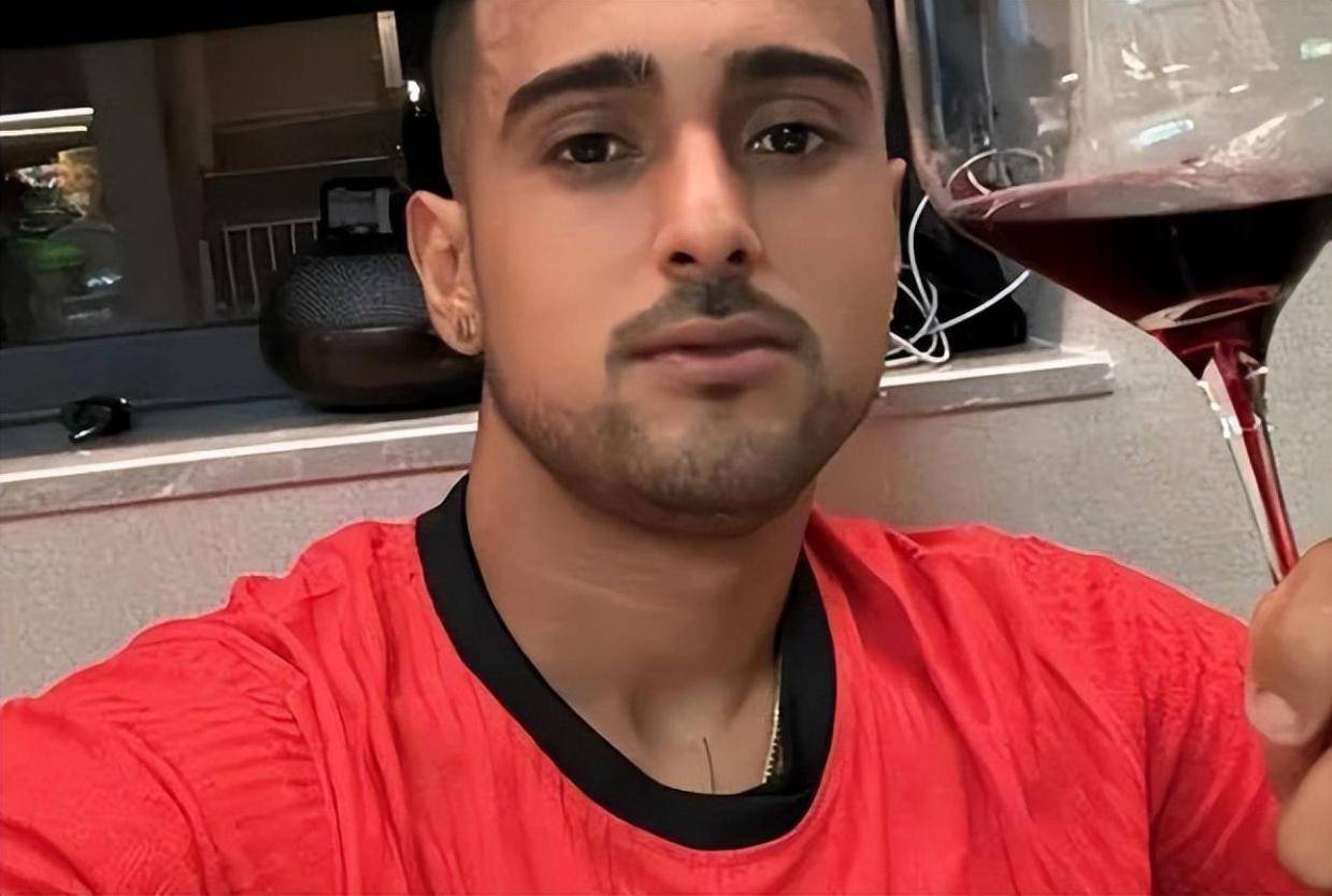 在比赛中陷 在比赛中陷